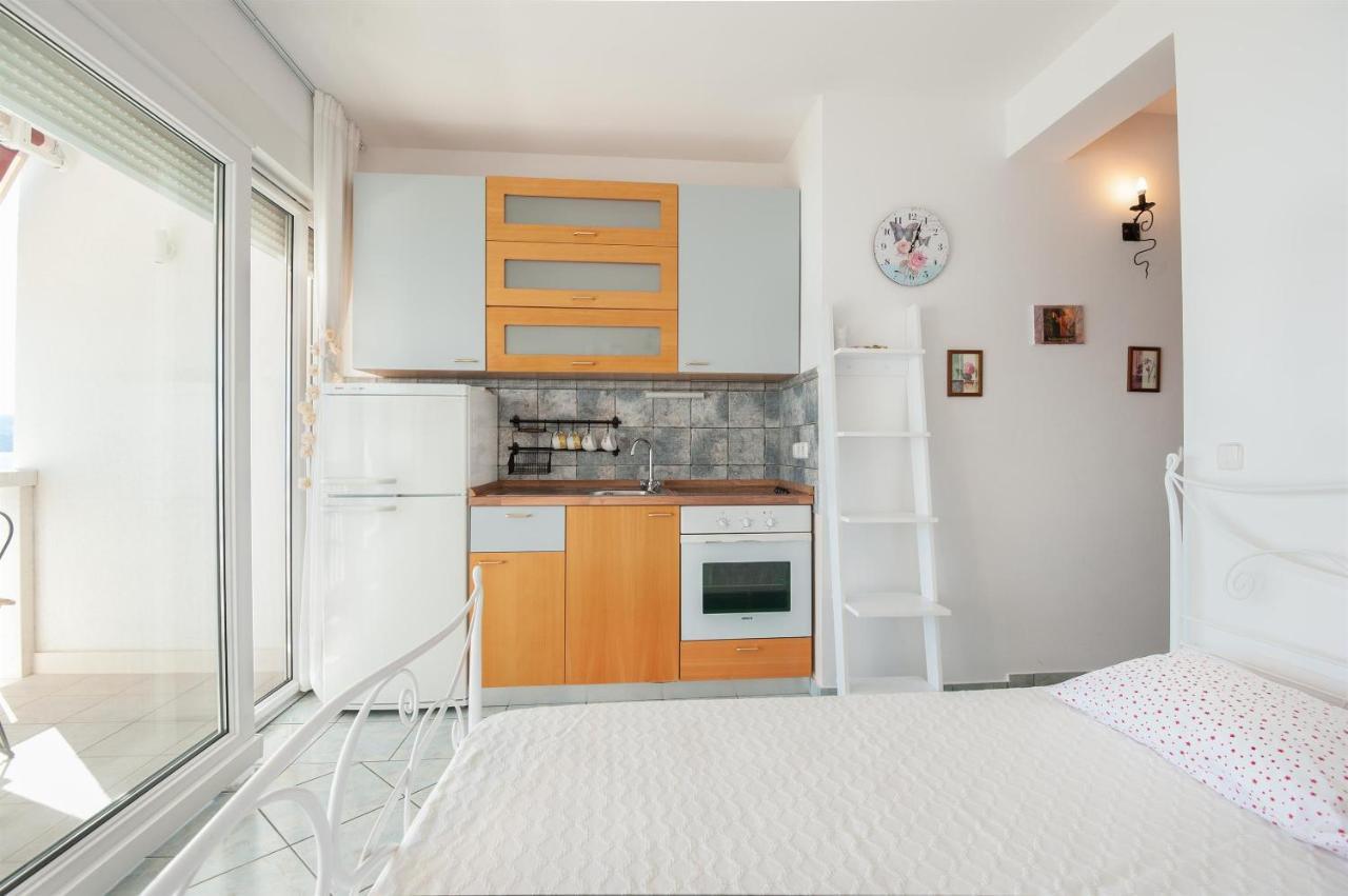 Apartments Gordana Lokva Rogoznica Luaran gambar