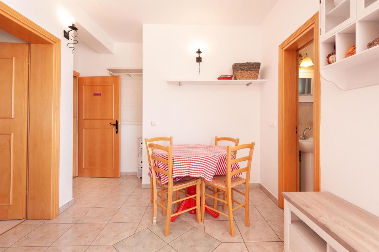Apartments Gordana Lokva Rogoznica Luaran gambar