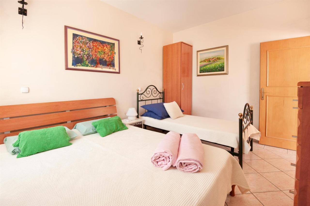 Apartments Gordana Lokva Rogoznica Luaran gambar