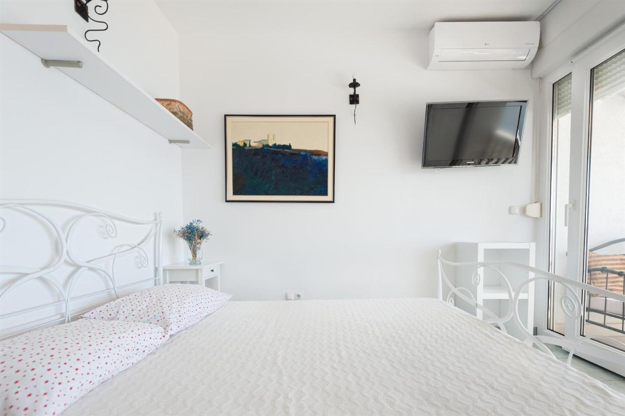 Apartments Gordana Lokva Rogoznica Luaran gambar