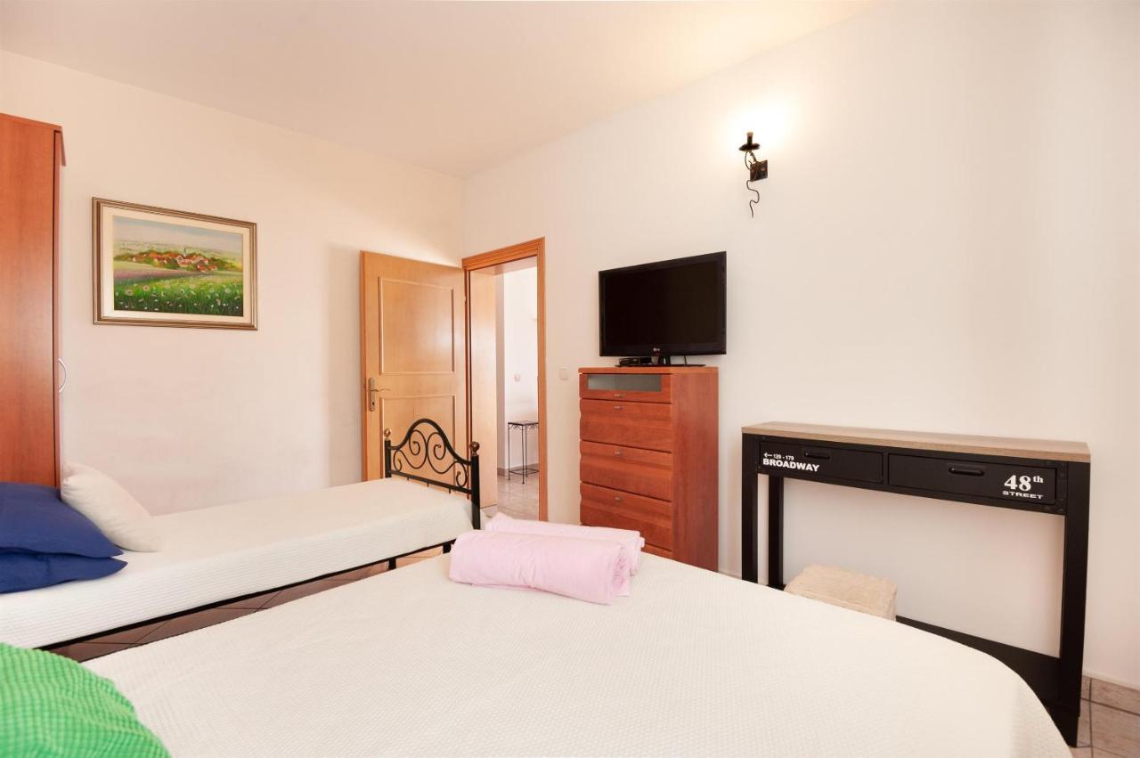 Apartments Gordana Lokva Rogoznica Luaran gambar